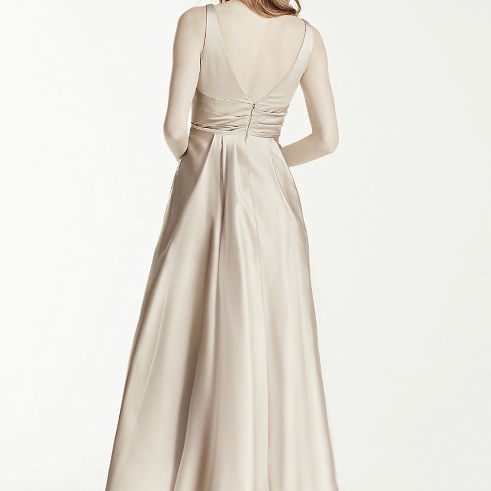 David’s Bridal prom/bridesmaid formal dress - Picture 3 of 6